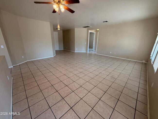 Building Photo - 9817 W Las Palmaritas Dr