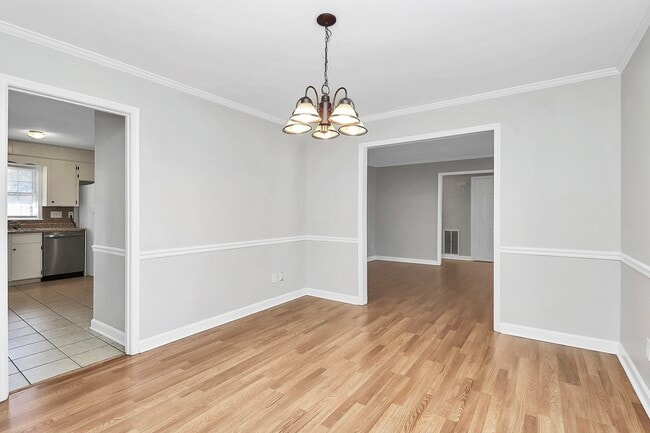 Building Photo - 7401 Quail Ridge Dr