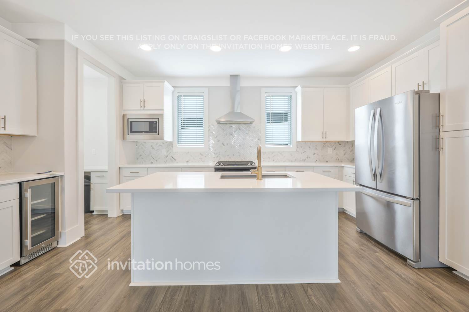 Building Photo - 220 Founders Ln