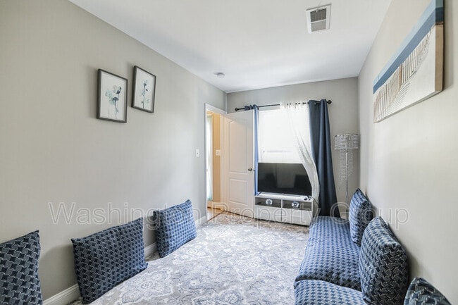 Building Photo - 4238 Potomac Highlands Cir