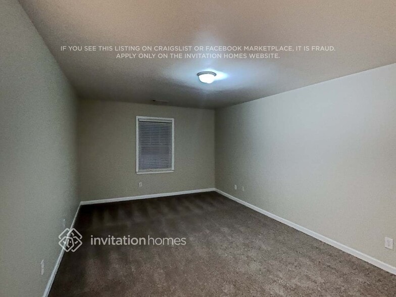 Building Photo - 4351 Lakeside Hills Way NE