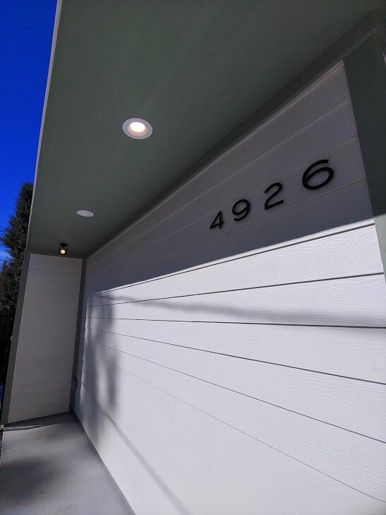 Covered porch/walkway area - 4926 Weeping Willow Rd