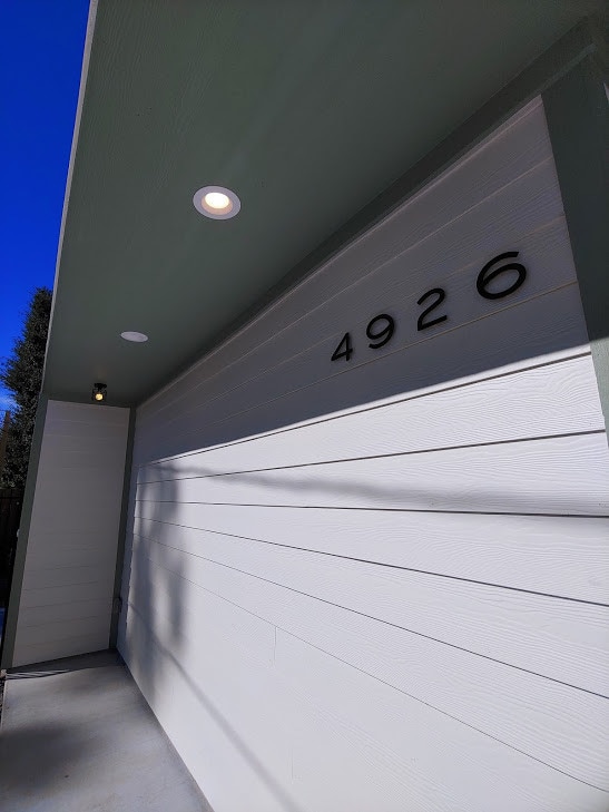Covered porch/walkway area - 4926 Weeping Willow Rd