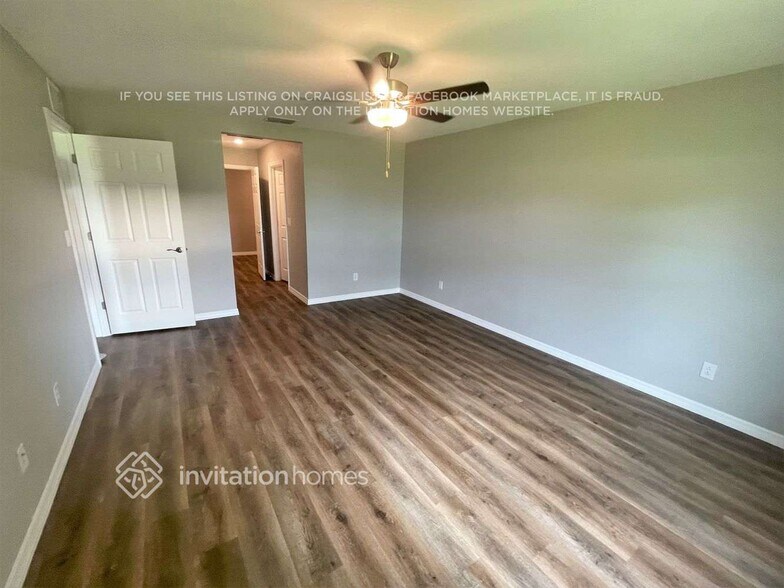 Building Photo - 1067 Paraclete Rd