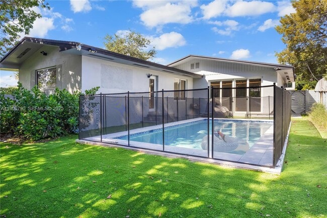 Building Photo - 270 NW 50th St