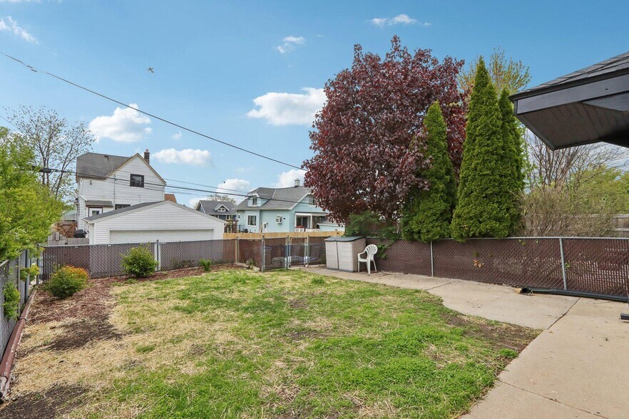 backyard - 351 E Deer Pl