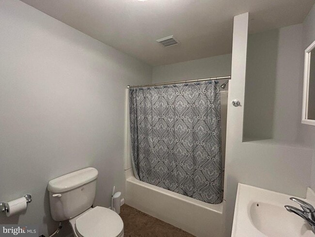 Building Photo - 13220 Willow Point Dr