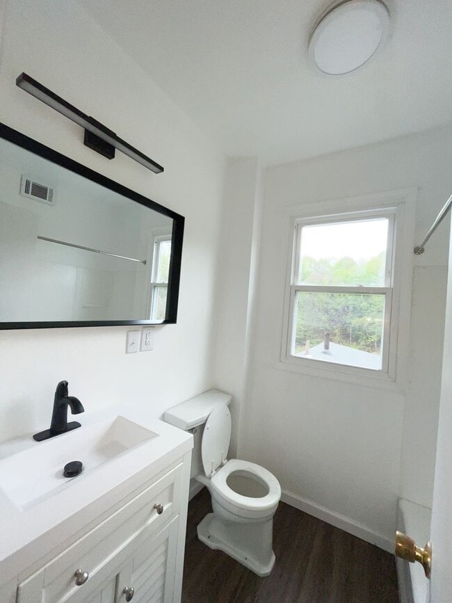 Building Photo - 2641 S 18th St