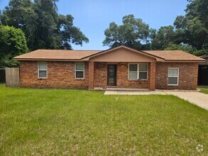 Building Photo - 4 bedroom newly remodeled Milton Home