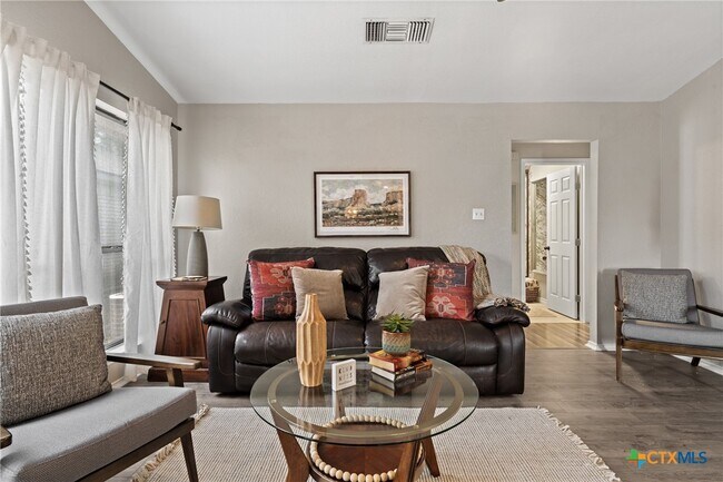 Building Photo - 5122 Sam Houston