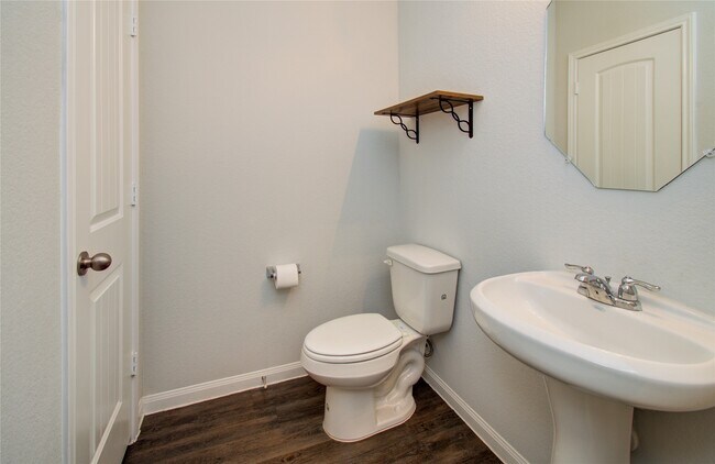 Building Photo - 3504 Cannon Dr