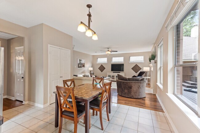 Building Photo - 14618 Oxwick Cir