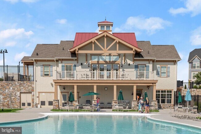 Building Photo - 6072 Fallfish Ct