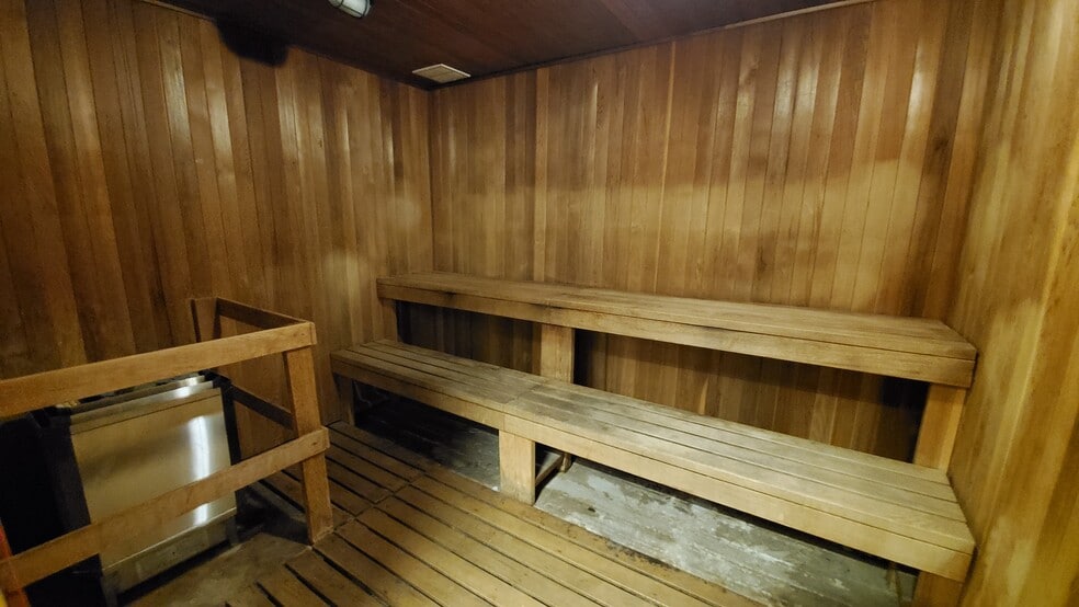 Building Photo - 14 Cerone Ct