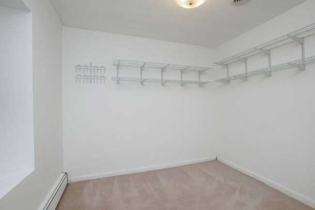 Building Photo - 175 Trenton St