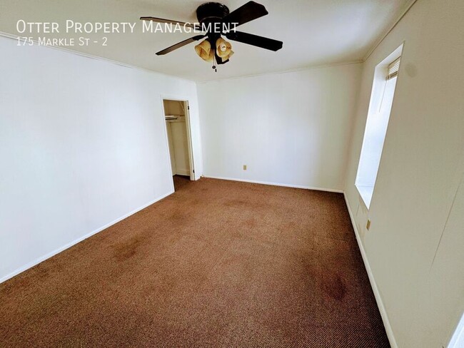 Building Photo - 3BR/2BA Spacious Manayunk Apt with Washer/...