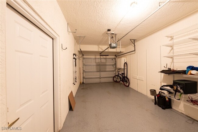 Building Photo - 2200 Arielle Dr
