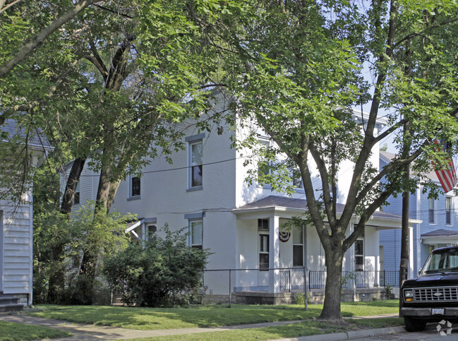 Building Photo - 319-321 Mill St