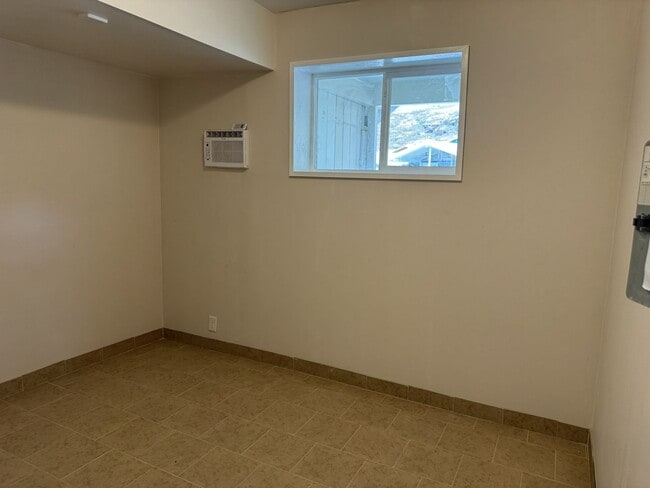 Building Photo - 6270 Upolo Pl
