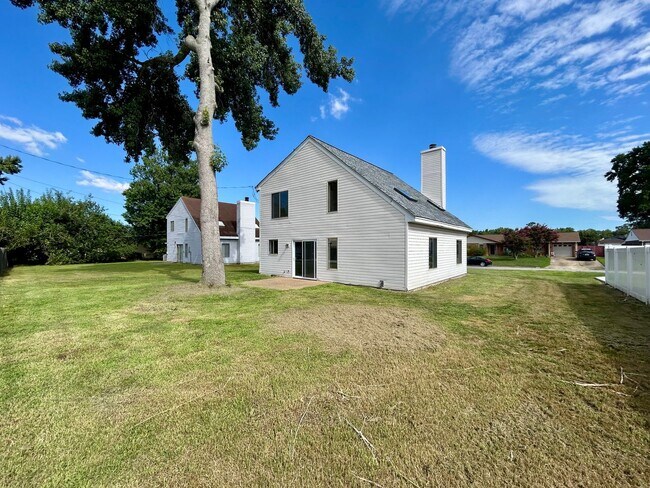 Building Photo - 509 Chownings Dr