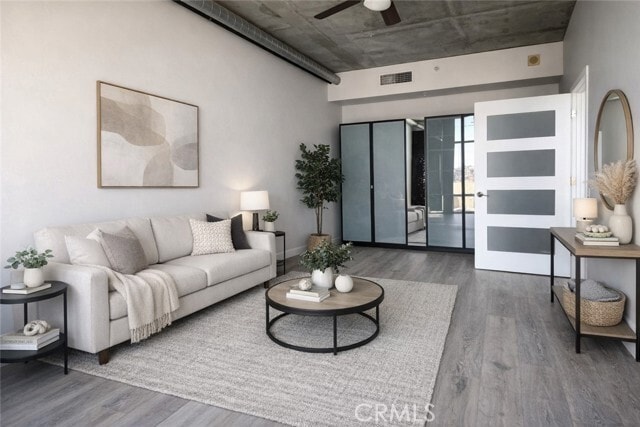 Building Photo - 1080 Park Blvd