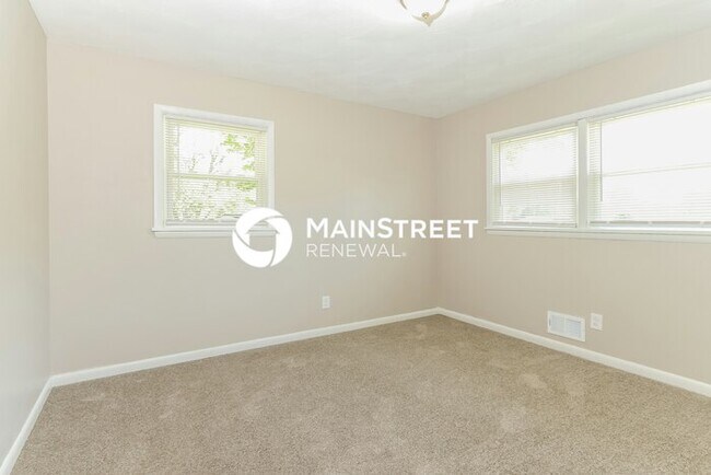 Building Photo - 3 Bedroom Pet-Friendly Home in Louisville,...