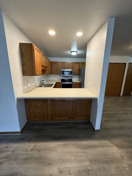 Building Photo - 815 Rockingham Ct
