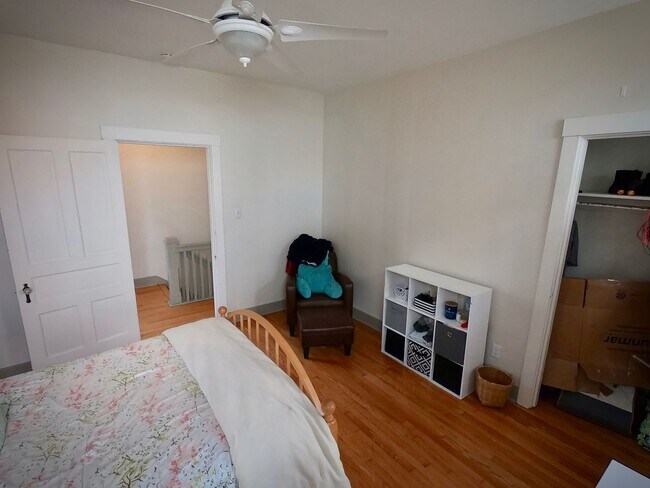 Building Photo - 5444 Claybourne St