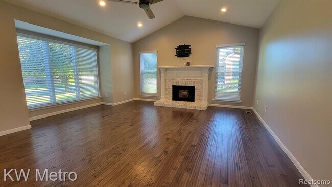 Building Photo - 46400 Briargate Dr