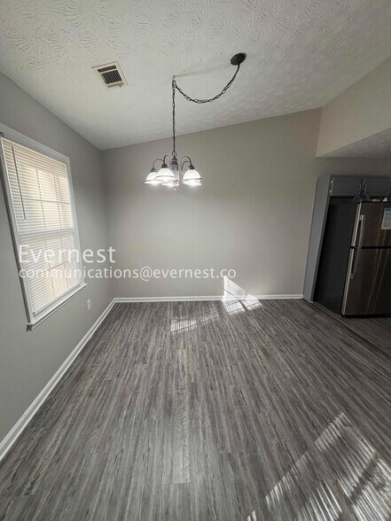 Building Photo - 130 Summerfield Dr