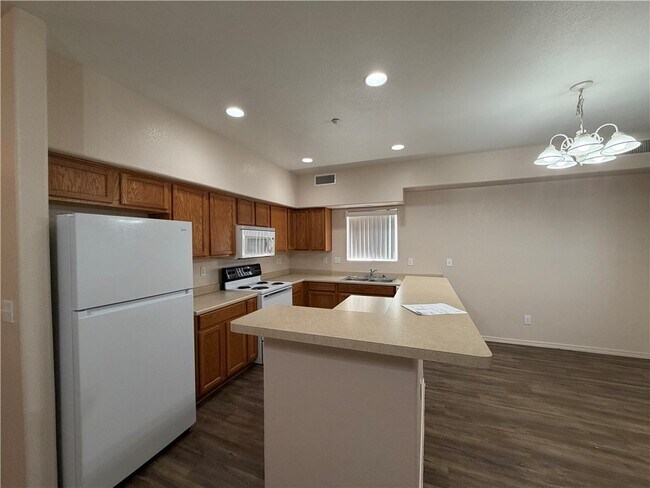 Building Photo - 1765 Central Ave