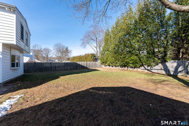 Building Photo - 37 Gaymoor Dr