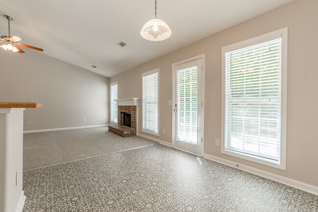 Building Photo - 1420 Jefferson Walk Cir