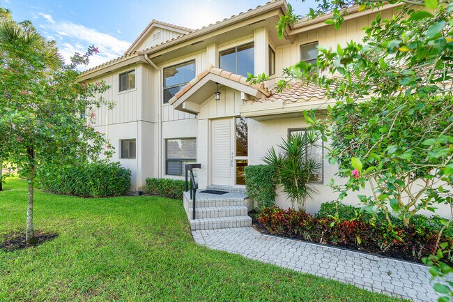 Building Photo - 16939 Isle of Palms Dr