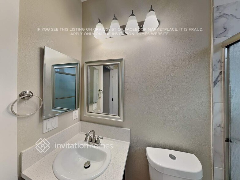 Building Photo - 9137 Horizon Mist Ave