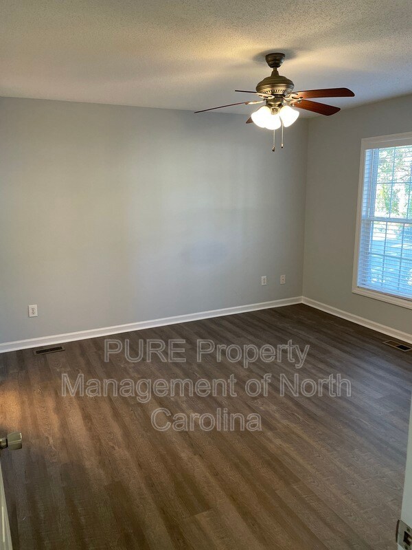 Building Photo - 1044 Amber Acres Ln