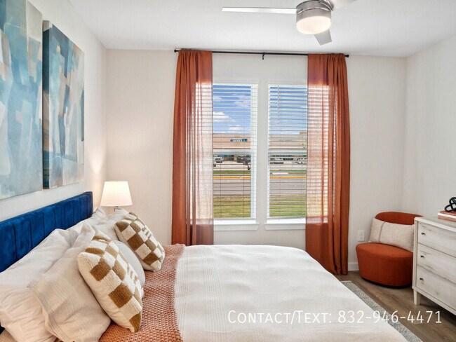 Building Photo - 8 Weeks Free Rent + Up to $1,000 GC!