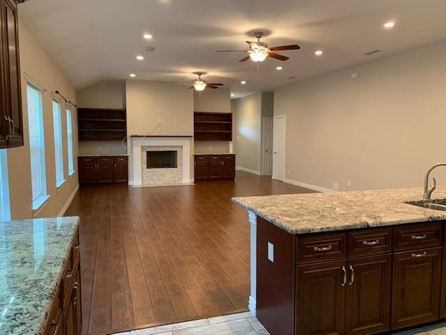 Building Photo - 5330 Oceanport Dr