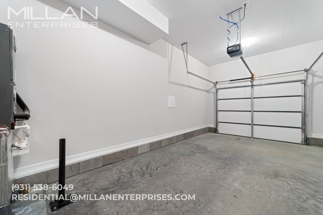 Building Photo - Spacious & Updated 3/2.5 Home Near Fort Ca...