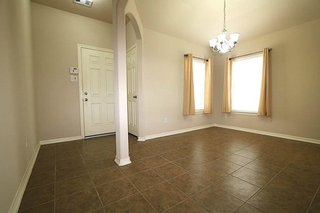Building Photo - 11427 Edmond Thorpe Ln