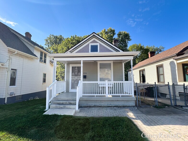 Primary Photo - 5721 Bramble Ave