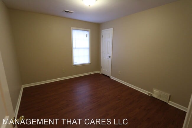 Building Photo - 3 br, 2 bath House - 5300 Ross Road