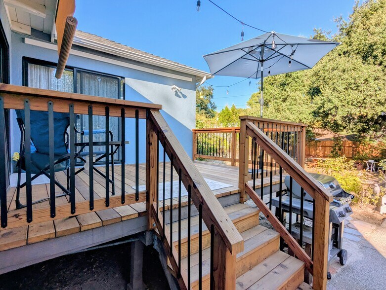 Building Photo - 4828 Grand Ave