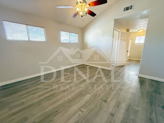 Building Photo - 9797 E La Palma Ave