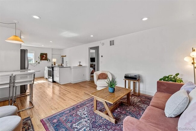 Upstairs open living room - 3165 N Saint Paul St