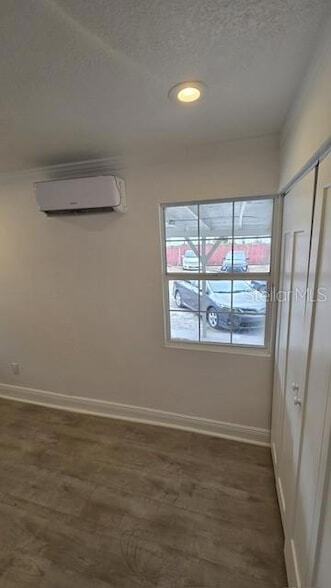 Building Photo - 4807 E 10th Ave