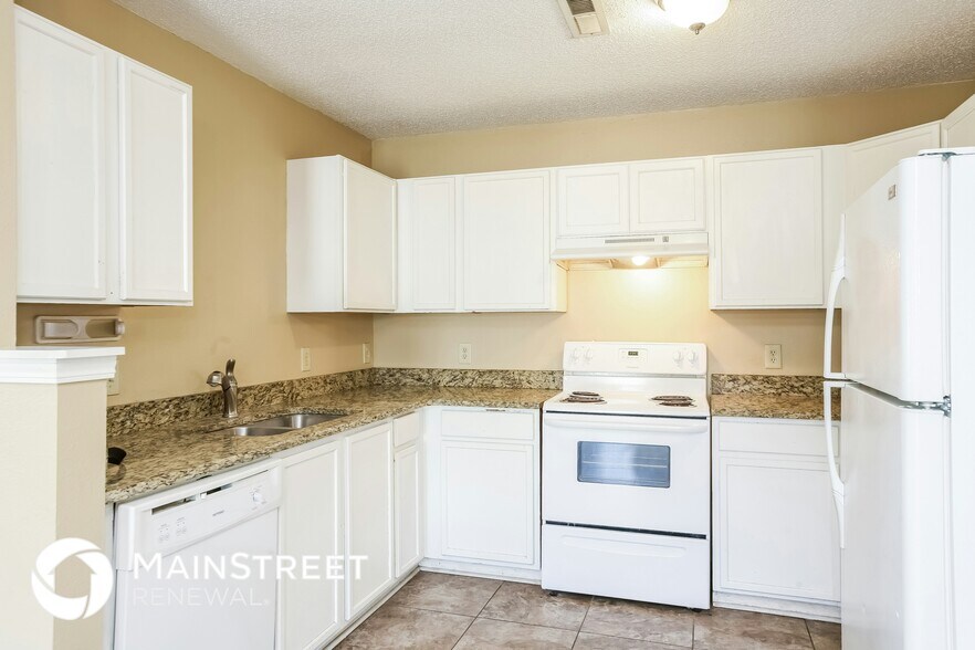 Building Photo - 913 Harbon Dr