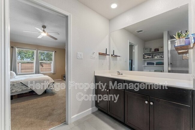 Building Photo - 829 Margay Lp