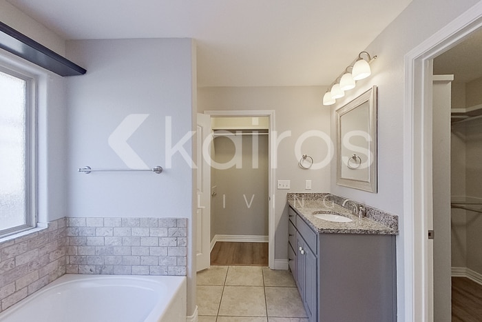 Building Photo - 7307 Albany Dr