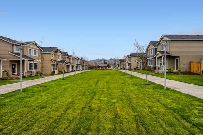 Building Photo - Beautiful Gresham Single-Family Home COMING SOON with a SPECIAL OFFER of $150 credit on your firs...